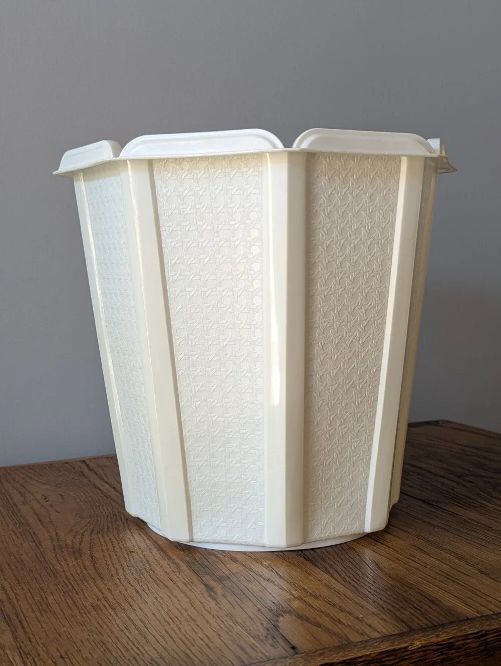Vintage Rubbermaid Octagon Wastebasket Trash Can - White Basket Weave